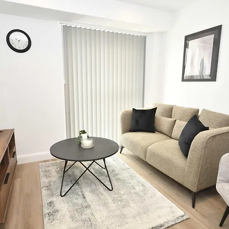 Stylish 1 Bedroom In
